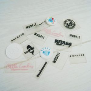 rezinovaya-pvh-etiketka-07